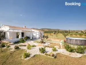 Villa s'Ena e su Juncu