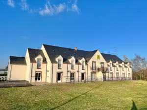 Logis Hôtel Sully le Château