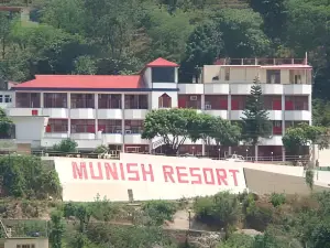 Munish Resorts