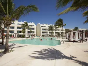 Akumal Bay Beach & Wellness Resort