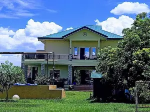 Elenem Resort