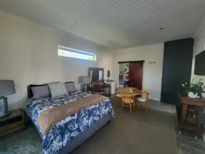 Anthony Accommodation