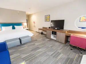 Hampton Inn Mustang