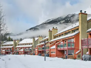6Br Chalet I Ski Out I Private HotTub