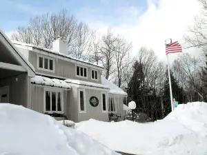 Inns of Waterville Valley - 2 Bedroom
