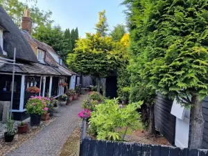 อาบิงพลาว เฮาส์