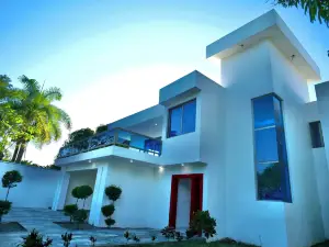 Villa Pravda Guerra 4BR 6BDS 12PAX
