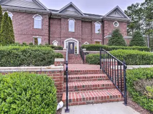 Resort-Style Condo on Golf Course w/ Private Pool!