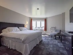 Grand Marshal Inn