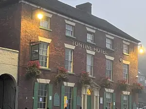 The Tontine Hotel & Bar
