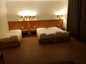 Hotel Krone UG