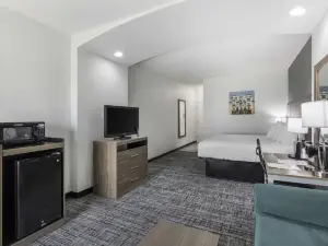 Best Western Plus MidAmerica Hotel