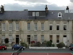 Eglinton Guest House