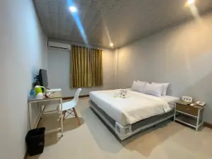 Riverside Smart Hotel