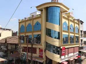OYO Flagship 78536 Hotel Radhika Majestic