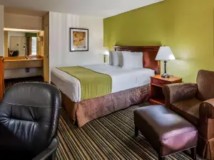 Ramada by Wyndham Savannah Gateway