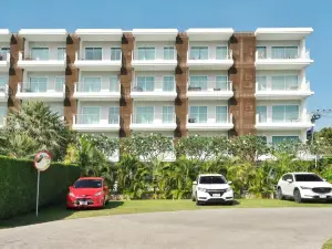 Hua Hin - The Sea Condominium