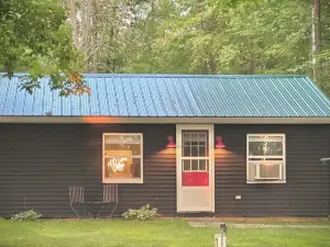 Cozy Cottage, Hot Tub, Sauna