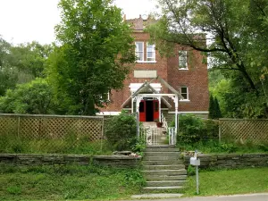 Large Brick School House Near NY/PA Upper Delaware River  with  Music  Studio