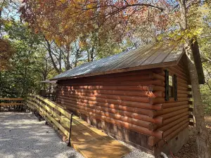4 Moose Lodge ROMANTIC Log Cabin in the woods. Hot Tub & Wood Burning Fire Place