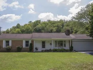 Cozy home for the weary traveler includes garage in the middle of Southwest VA.