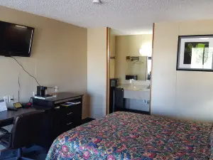 Carefree Inn Flatonia