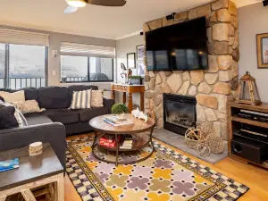 Balcony, Beach Access, Fireplace and Grill - Stunning Cozy Haven