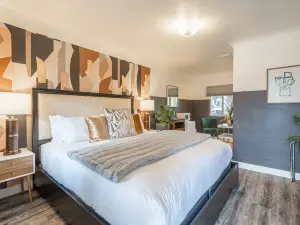 B.Side Motel + RV