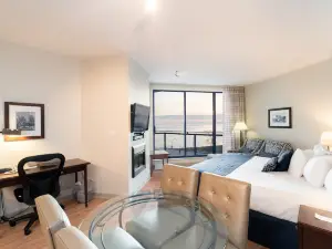 Ocean Promenade Hotel