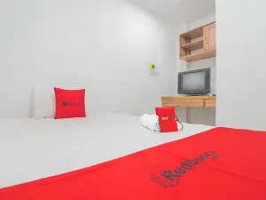 RedDoorz Near Gajah Mada Pontianak