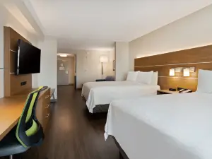 Holiday Inn Express & Suites LARGO-CLEARWATER by IHG