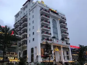Camellia Luxury Hotel Tam Đao