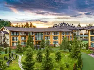Les Art Resort