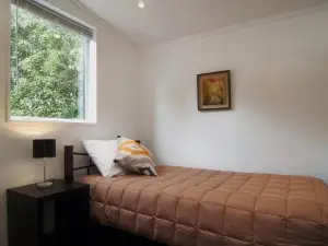 Nut Point Cottage