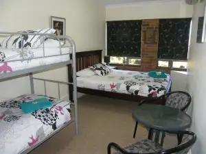 Boomers Guest House Hamilton
