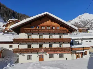 Alpenhof Kals