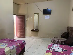 OYO 92230 Penginapan Metro Parepare