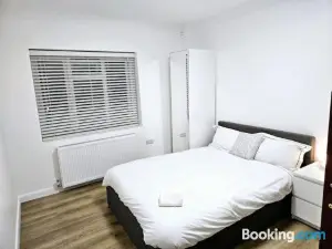 Wonderful Apartment in Wembley