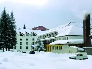 Hotel Iadolina