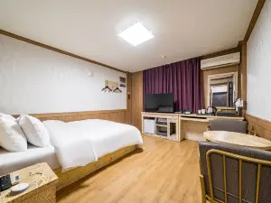 Buyeo Gudeorae 119 Beongil Motel