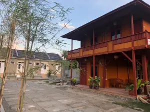 Bamboo House 6