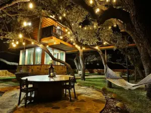 Ryders Treehouse is the ultimate couples romantic private ranch stay!