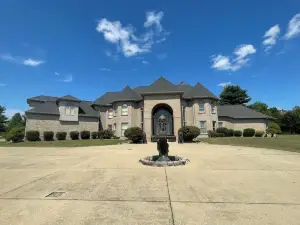 Luxury Estate nestled atop stunning mountaintop golf course!