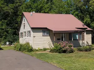 Cozy Cottage w/ Sauna & EV 14-50 Outlet!!