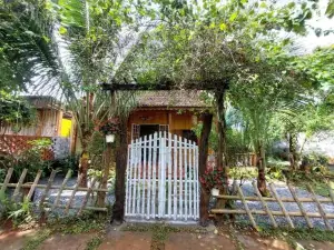 The Lazy Farm - Homestay & Glamping