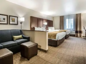 Comfort Suites at PAR 4 Resort