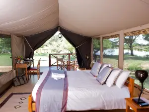 Voyager Ziwani Tented Camp