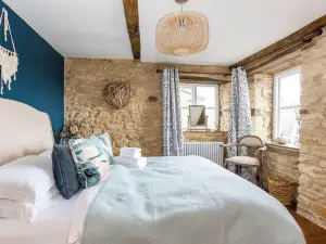Windsor Cottage - Bolthole in the Heart of CN!