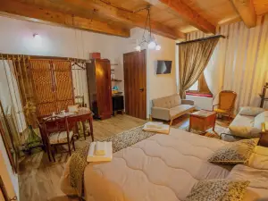 Casa Lanzara