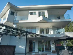 Mansão na Granja Viana